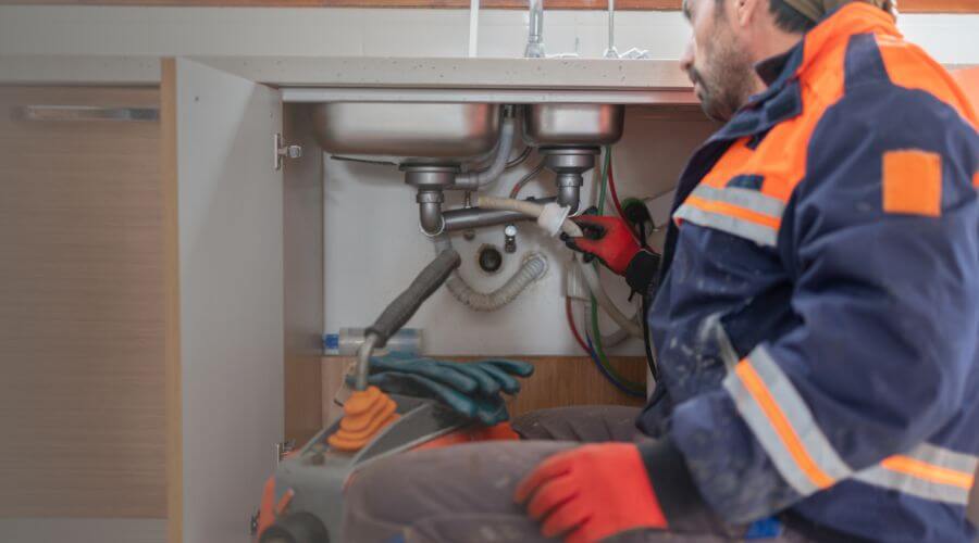 Professional slab leak plumber services in Skidmore, MO